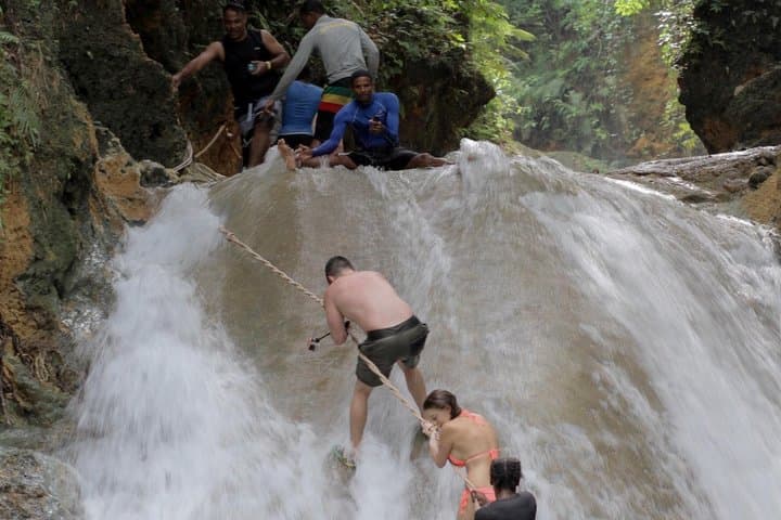 Blue Hole Secret Falls: Swim, Cliff-Jump and Lunch in Ocho Rios photo 6
