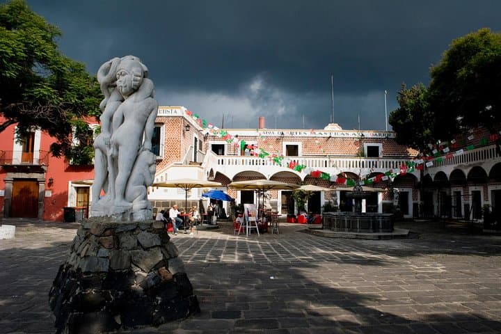 Walking the Historic Center of Puebla: A 3-Hour Pedestrian Tour of Architecture, Markets & Sweets