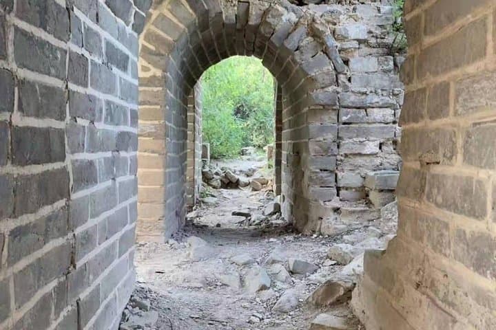 Huanghuacheng Wild Great Wall Private Tour — Beijing Day Trip with Round-Trip Transfer photo 2