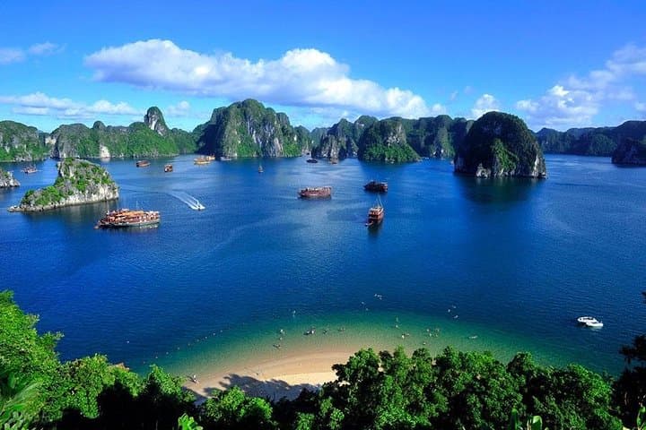 Halong Bay Full-Day Cruise: Kayak, Cave & Island Highlights from Hanoi photo 2