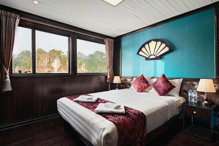 Halong Bay Luxury Overnight Cruise: 2-Day Tai Chi, Cave Visits & Cooking Class photo 3