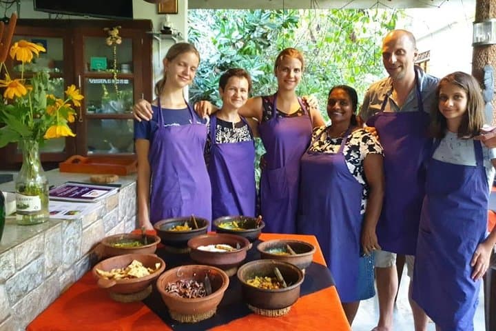 Kalutara Market-to-Table Cooking Class — Learn Sri Lankan Curries photo 3