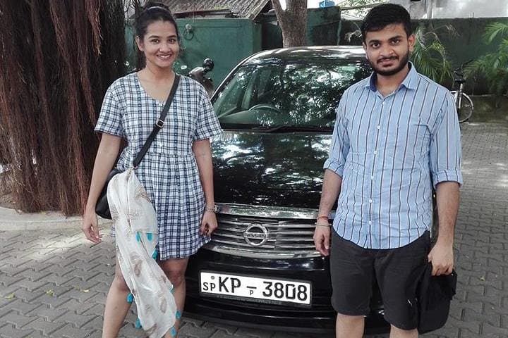 Colombo to Bandaranaike Airport Private Transfer (CMB) — Fast Air-Conditioned Ride