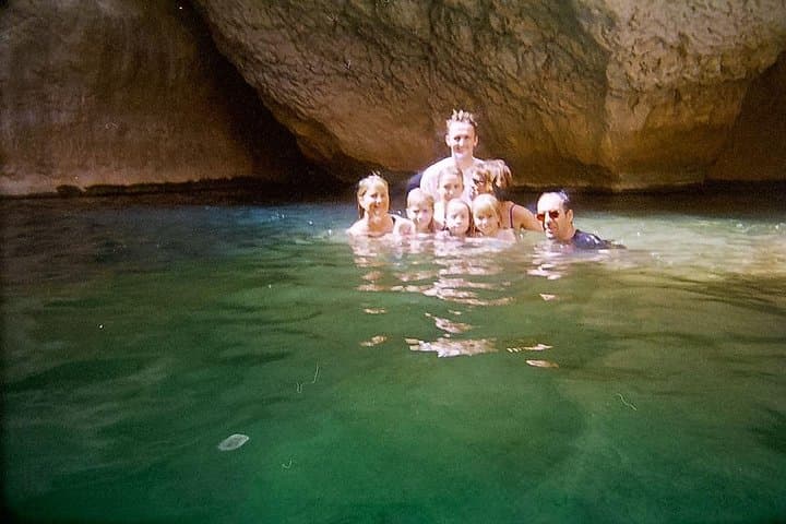 Wadi Shab Trek and Swim: Full-Day Adventure from Muscat photo 2