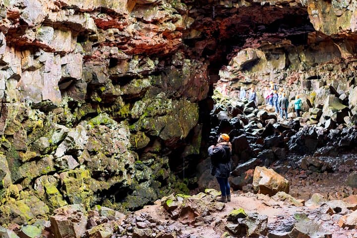 Raufarhólshellir Lava Tunnel: Guided Caving Tour with Transfer from Reykjavík