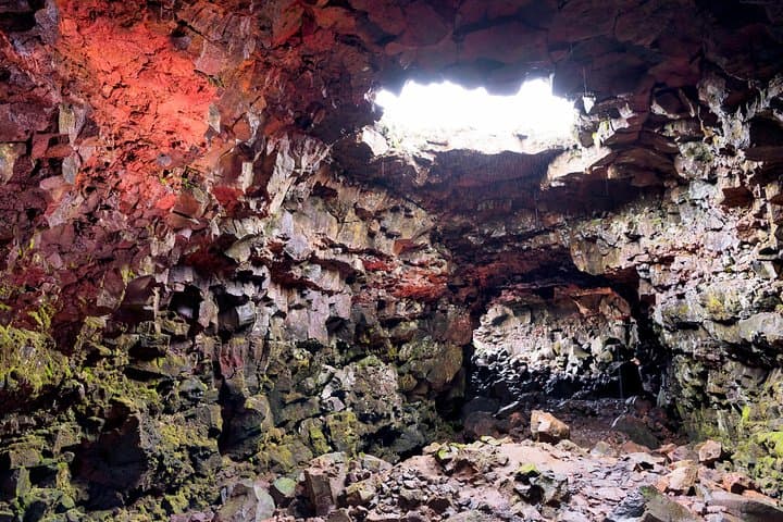Reykjavik Lava Tunnel & Golden Circle Combo — Raufarhólshellir Caving plus Gullfoss, Geysir & Þingvellir