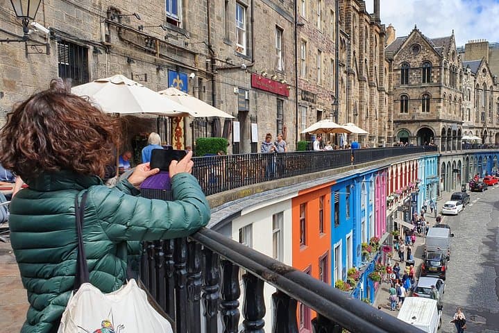 Edinburgh Private Walking Tour: Royal Mile History & Hidden Gems photo 4