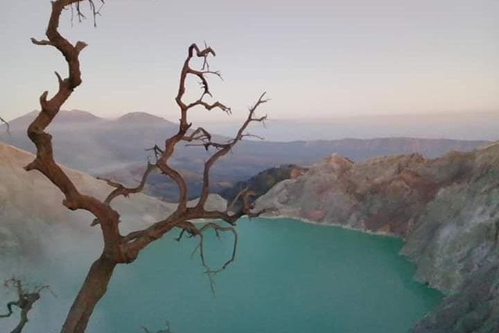 Jogja to Ijen: 5-Day Borobudur, Caves & Blue Fire Adventure photo 5