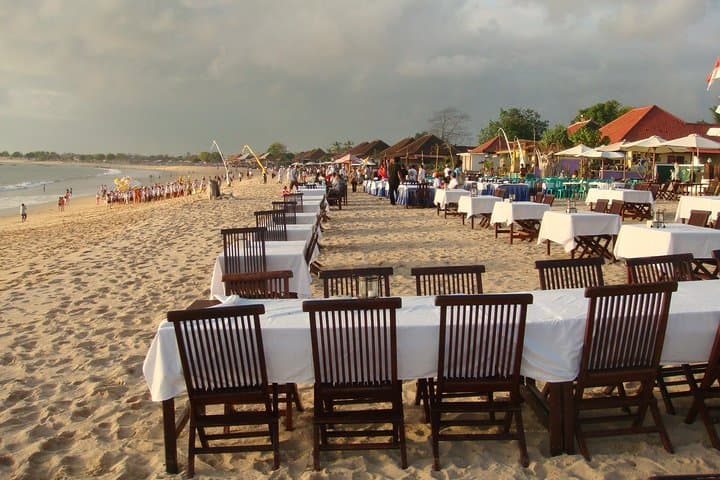 Discover Bali's Pristine Beaches and Mesmerizing Uluwatu Sunset photo 5