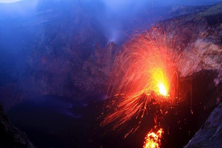 Climb Mount Etna’s Summit Craters: Cable Car & 4x4 Ascent to Bocca Nuova