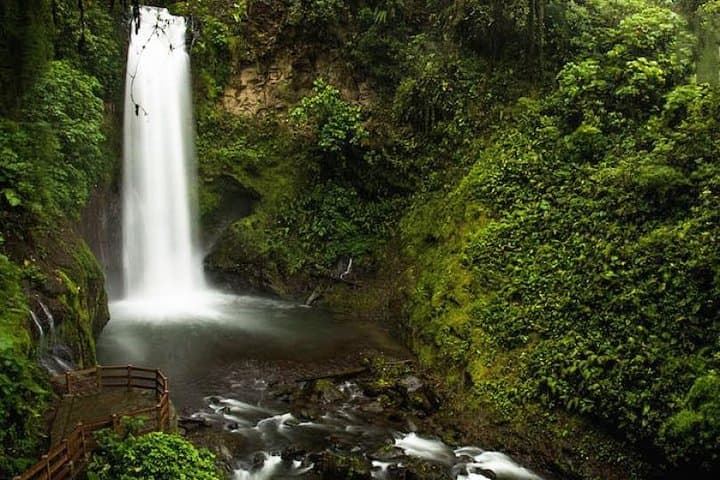 Poás Volcano Off-the-Beaten-Path Day Trip — Waterfalls, Coffee & Crafts photo 6
