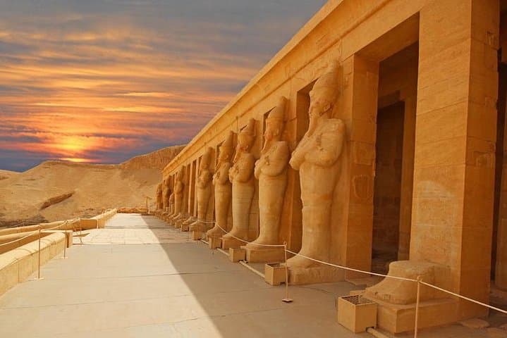 Luxor East & West Bank: Two-Day Temples, Tombs and Nile Transfer from Cairo photo 3