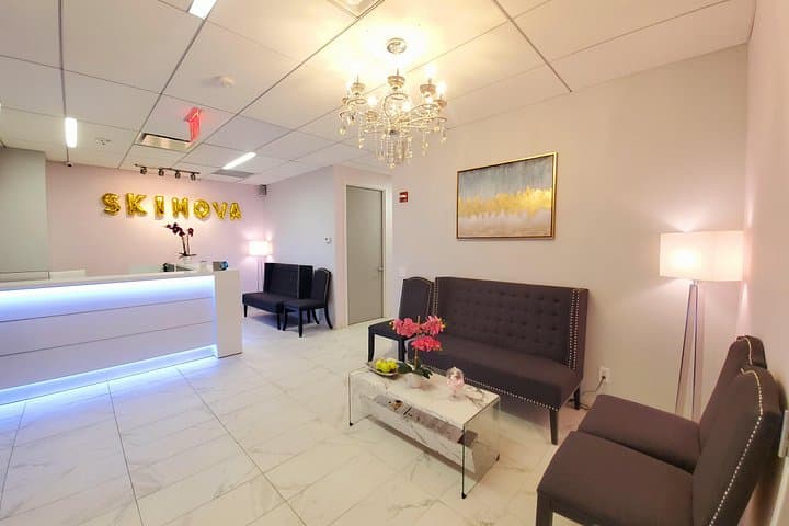 Couples Massage and Facial in Midtown Manhattan — Private 80-Minute Spa Experience photo 3