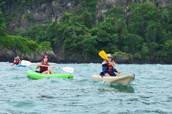 Manuel Antonio Kayak and Snorkel Half-Day: Paddle to Biesanz Bay photo 2