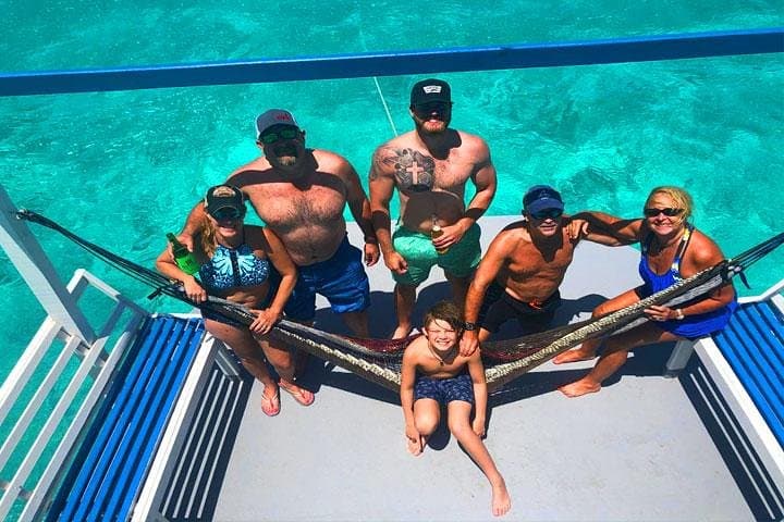 Roatan Catamaran Snorkel Party: North Shore Reef Wall, Starfish & Shipwreck