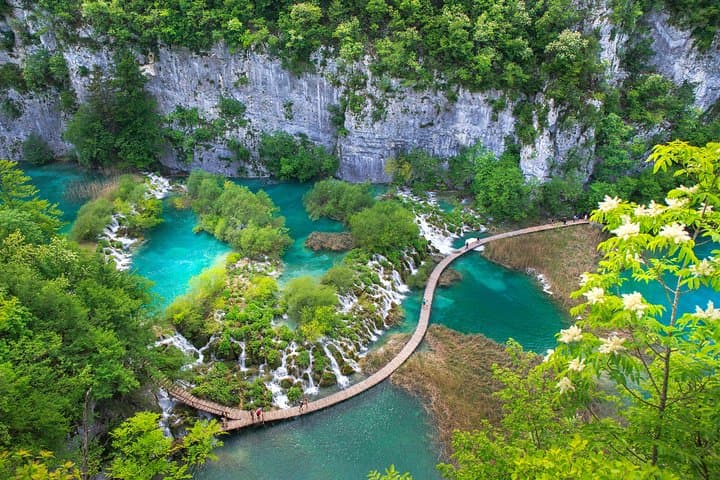 Full-Day Private Transfer from Split to Zagreb with Guided Plitvice Lakes Tour