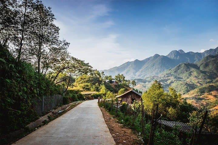 Sapa Two-Day Valley Trek & Overnight in Tavan Village with Mountain View photo 3