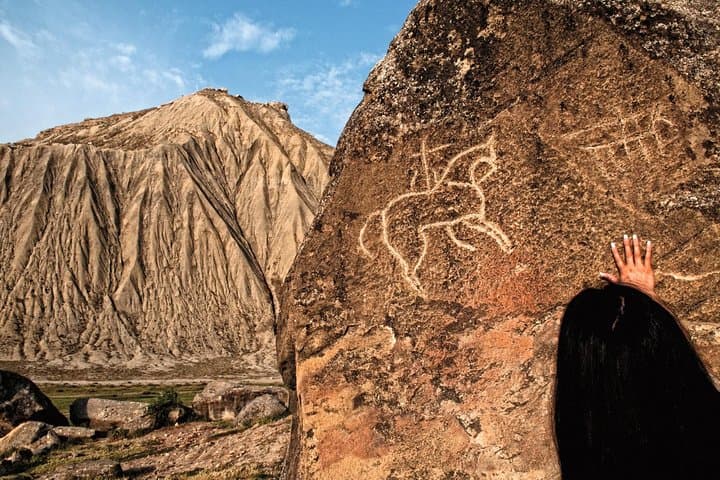 Gobustan & Absheron Private Tour — Rock Art, Mud Volcanoes, Fire Temple & Burning Mountain photo 4
