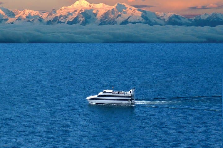 Overnight Catamaran on Lake Titicaca: Sun Island Cruise from Puno photo 4