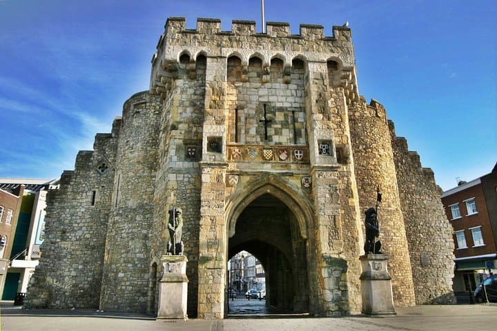 Southampton Cruise Terminal to Heathrow — Private Transfer Guide photo 2