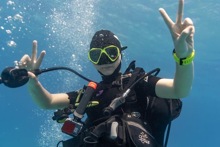 Private Two-Tank SCUBA Charter from Waikiki — Wreck & Reef Dives photo 6