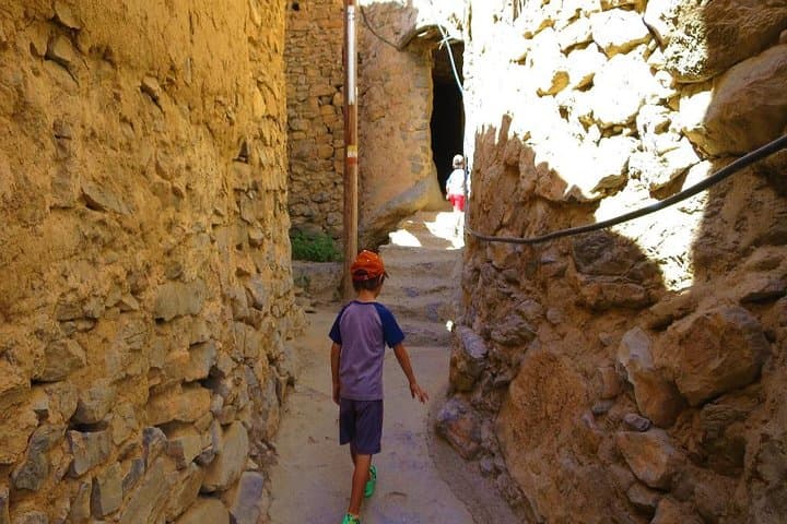 Nizwa, Al Hamra & Misfat Day Trip — Forts, Falaj Gardens and Jebel Shams Footpaths photo 6