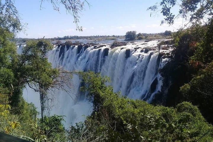Victoria Falls Day Trip from Kasane — Mosi-oa-Tunya Full-Day Excursion photo 4