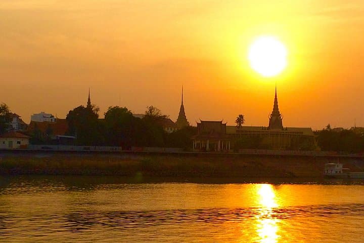 Phnom Penh Sunset Cruise: 2-Hour Private Mekong & Tonle Sap Boat Tour photo 4