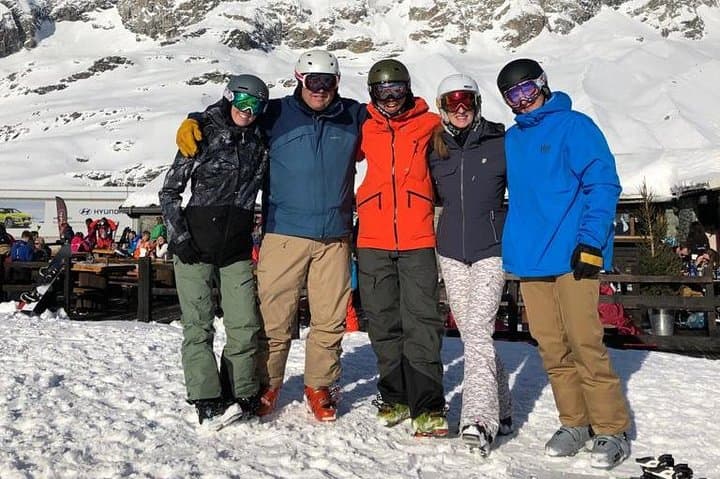 Private Full-Day Ski Guide in Zermatt & Cervinia — 5-Hour Adventure