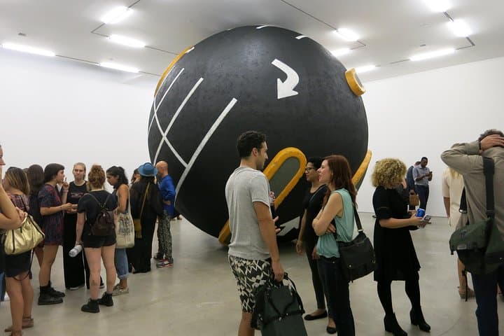 Chelsea Contemporary Art Walking Tour with NYC Art Critic photo 4