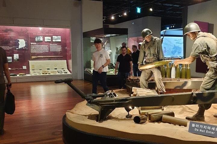 Private DMZ Talk with North Korean Defector and Short Bugak Hike — Seoul Day Tour photo 4