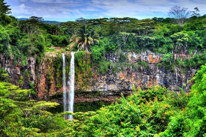 South Mauritius Day Tour — Grand Bassin, Black River Gorges & Chamarel Highlights photo 3