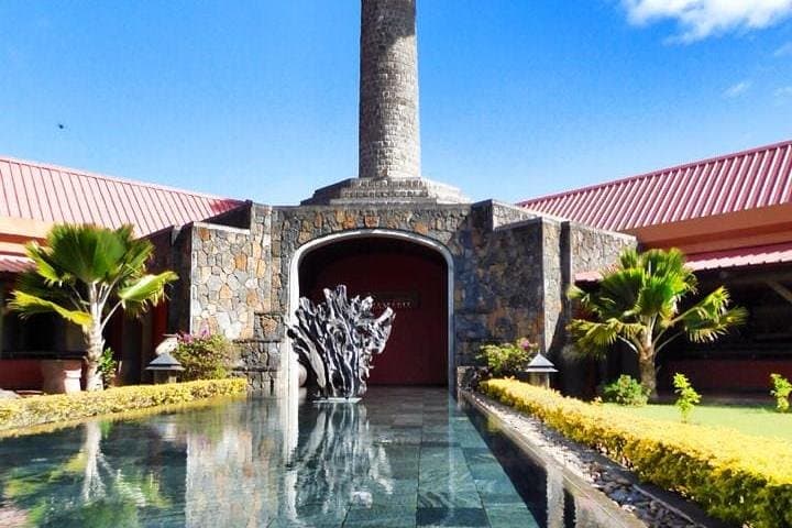 South Mauritius Day Tour — Grand Bassin, Black River Gorges & Chamarel Highlights photo 5