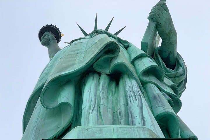 Statue of Liberty & Ellis Island Semi-Private Tour — Ferry, Fort Wood, and Immigration Stories photo 3
