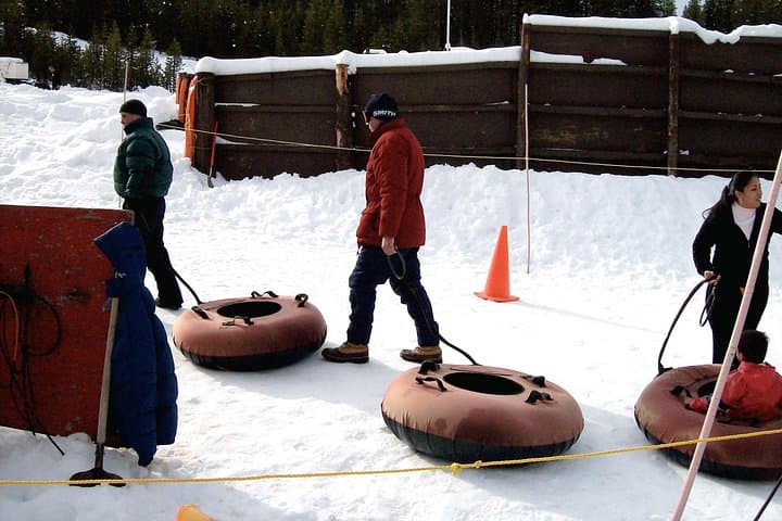 Reno Snow Tubing & Sledding Adventure: Family-Friendly Sierra Runs photo 4