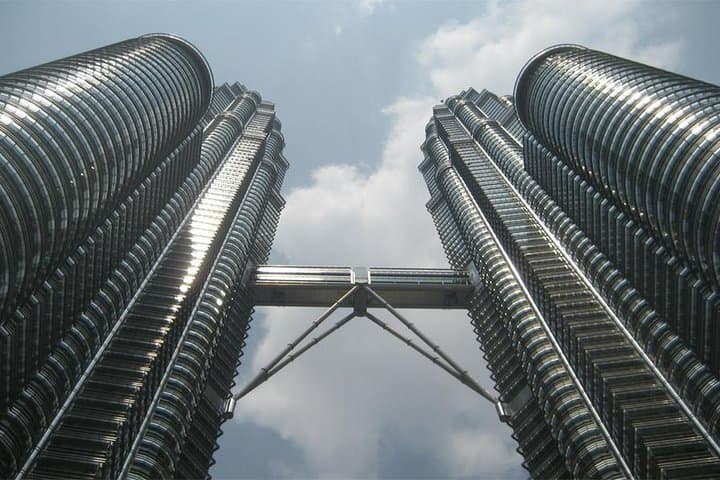 Kuala Lumpur Full-Day Shore Excursion from Port Klang: Batu Caves, Twin Towers & Cultural Highlights photo 3