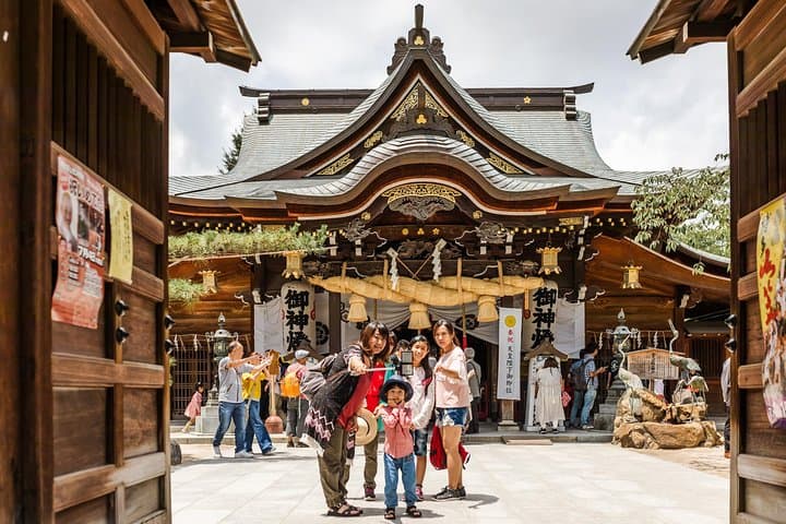Fukuoka Full-Day Private Walking Tour with a Local Host