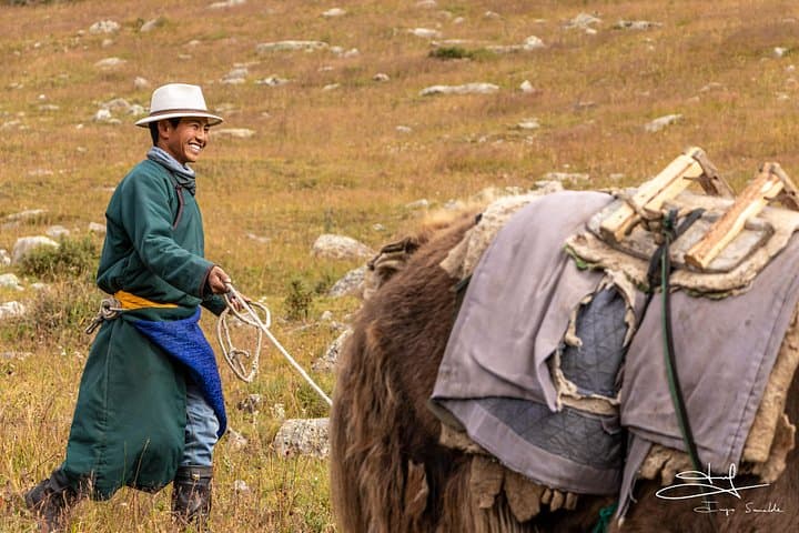 Central Mongolia 8-Day Horse Trek: Naiman Nuur, Terelj & Tsenkher Hot Springs photo 1