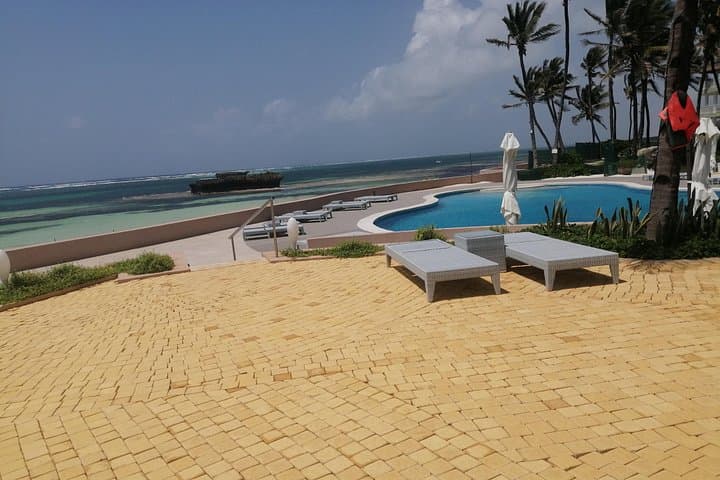 Malindi and Watamu Coastal Safari: 7-Day Marine Parks, Water Sports & Relaxation