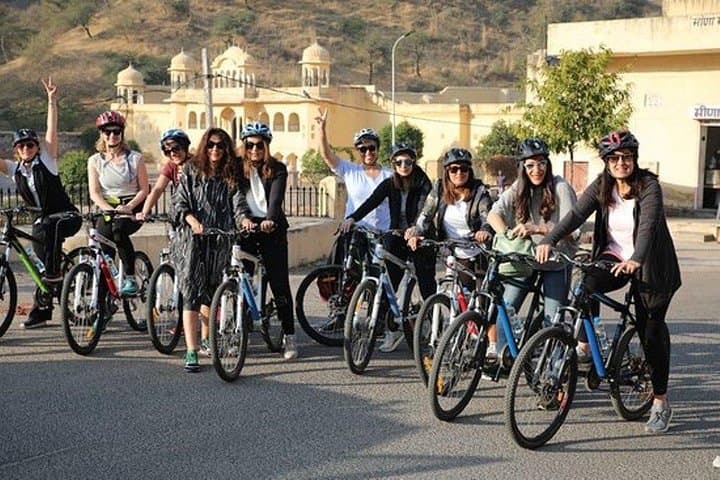 Morning Jaipur Cycle Tour: Pink City Bike & Street Food Experience photo 6