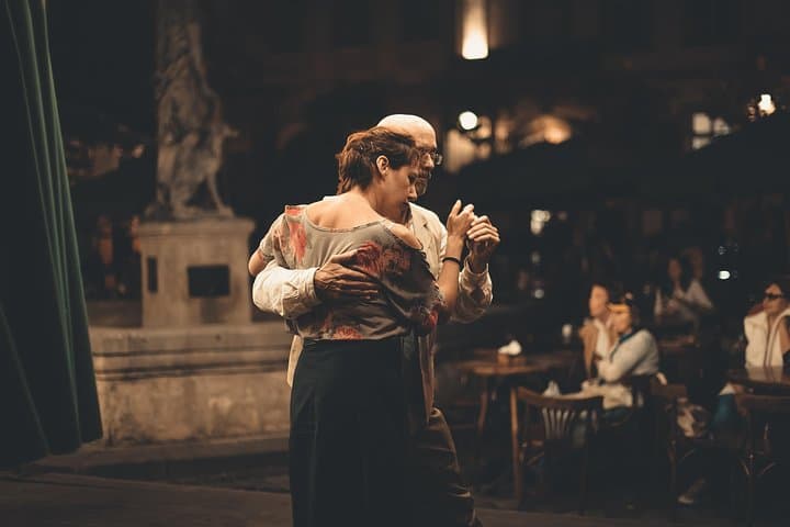 Milonga Dance Lesson and Tango History Tour in Buenos Aires