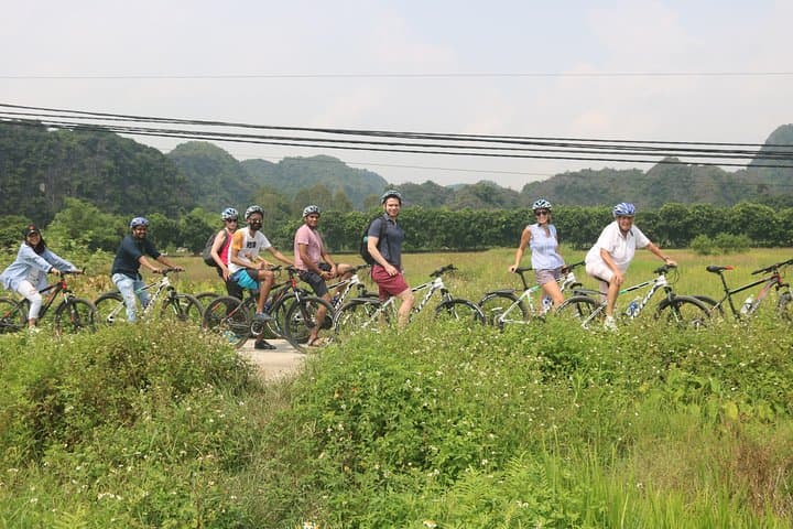 Ninh Binh & Cuc Phuong 2-Day: Tam Coc Boat, Mua Cave & Cuc Phuong Trek photo 2