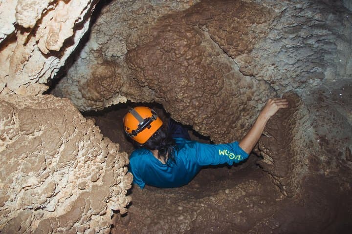 Crystal Cave Belize: Guided Caving Adventure with Mayan Artifacts and Lunch photo 3