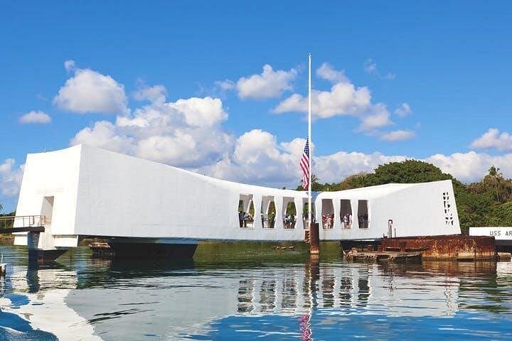 Pearl Harbor & USS Arizona Memorial: 5-Hour Honolulu History Tour