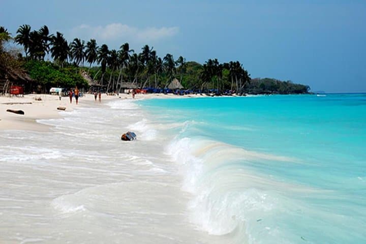 Playa Blanca Barú Day Trip from Cartagena with Typical Lunch photo 2