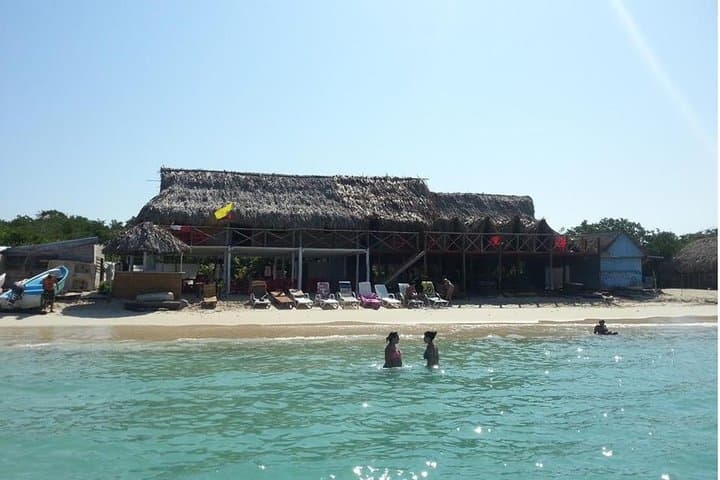 Playa Blanca Barú Day Trip from Cartagena with Typical Lunch photo 4