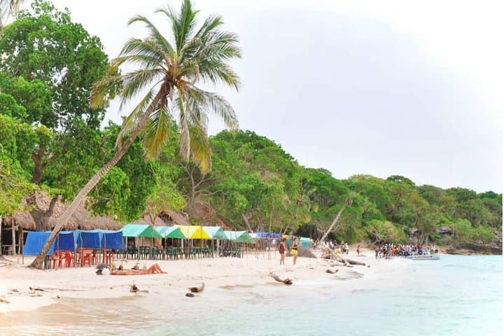 Playa Blanca Barú Day Trip from Cartagena with Typical Lunch photo 5