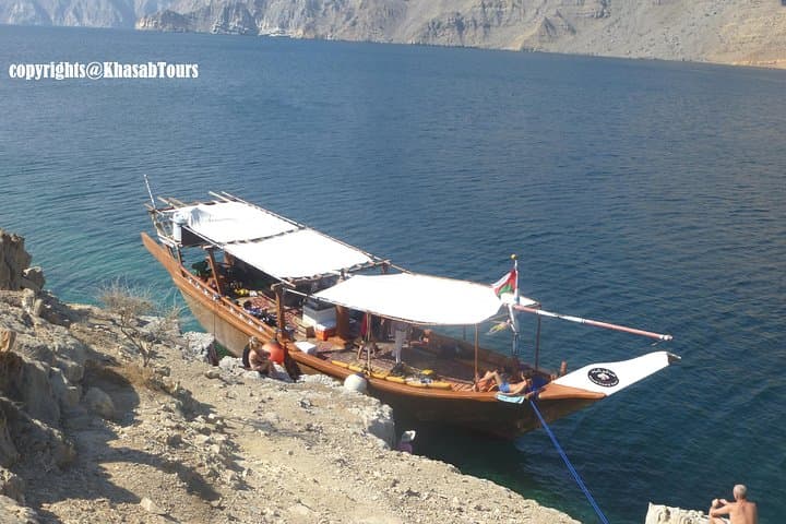 Dhow Cruise to Musandam’s Fjords — Khasab Day Trip from Ras Al Khaimah