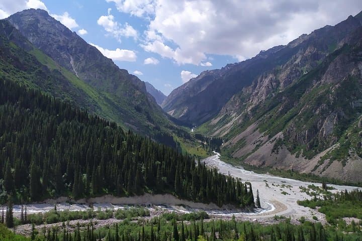 Ala-Archa Day Trip from Bishkek — Glacier Streams and Mountain Trails photo 4