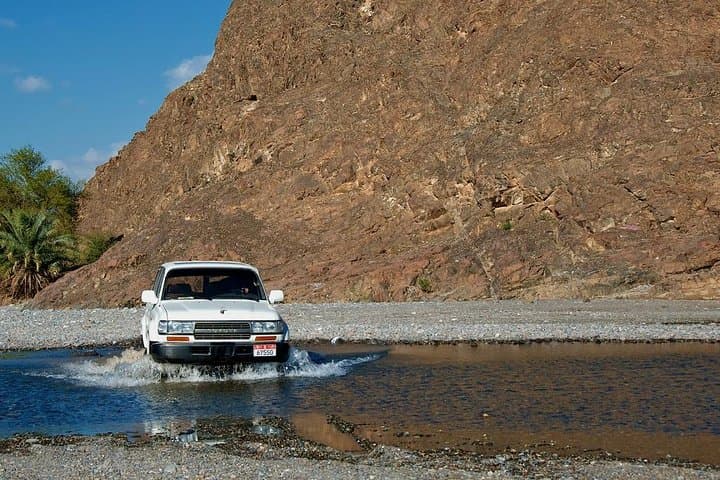 Wadi Abyadh and Wekan Village Day Trip from Muscat photo 5